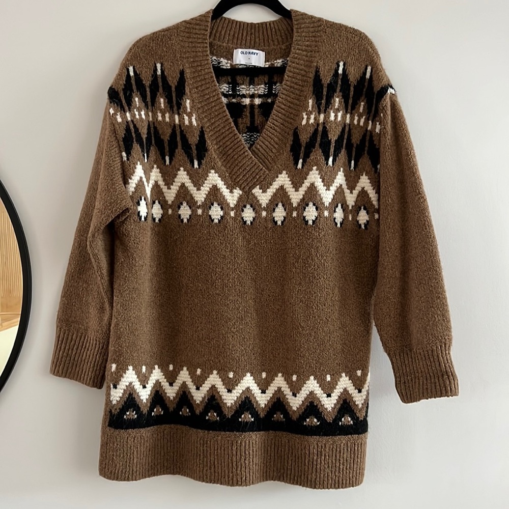 Old Navy Sweater